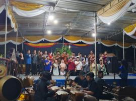 Kelompok Seni Teater ''Nglaras Ati'' Menghibur Warga 